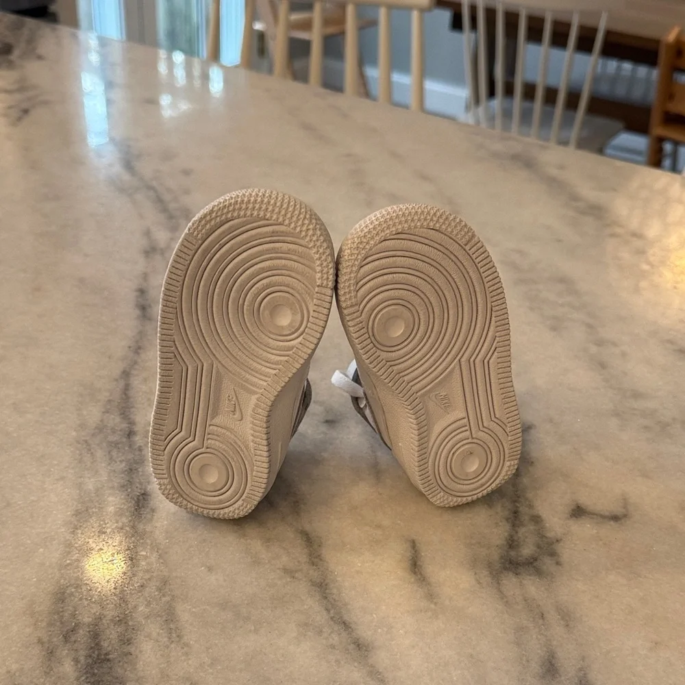 Nike Kids White High-Top Sneakers - Picture 4 of 4